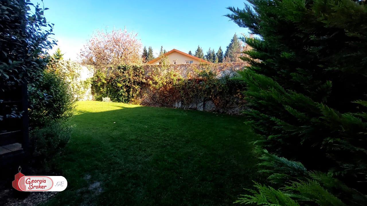 იყიდება ახალი გარემონტებული 7 ოთახიანი სახლი დიღომი 8ში